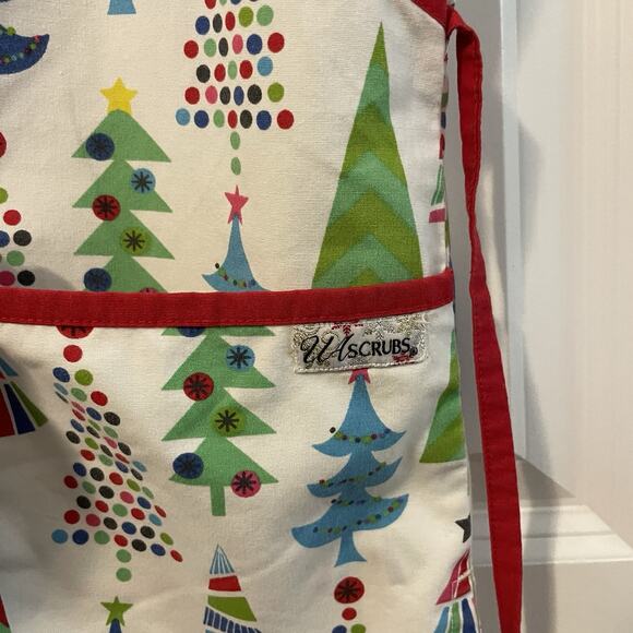 UA Christmas Holiday Print Tree Scrub Top Colorful Cotton Size Small White Red - Picture 7 of 7